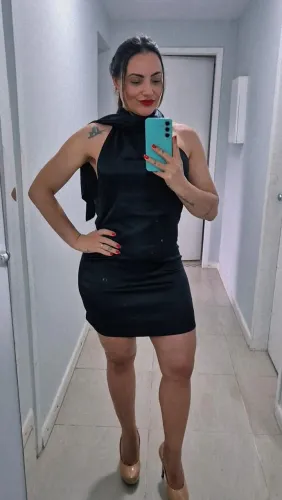 Vendo vestido preto shein nunca usado