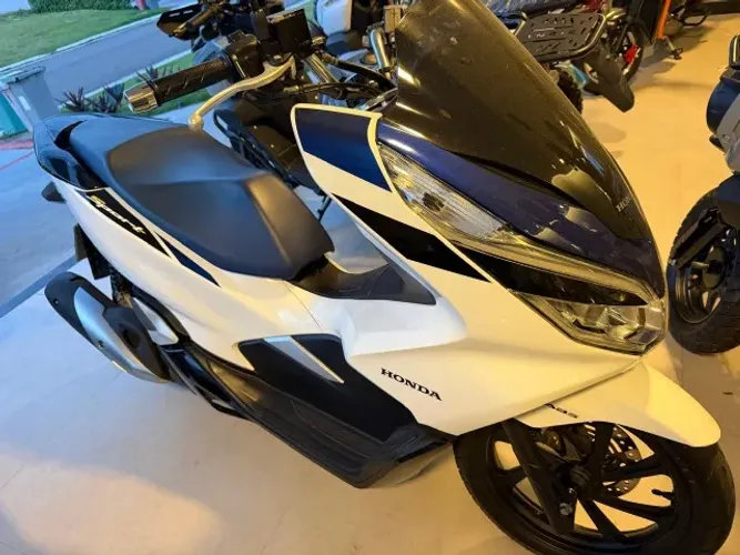 Moto Impecável