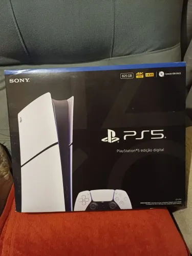 PlayStation 5 digital 825gb 2 controles