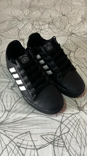 Tênis masculino tamanho 39