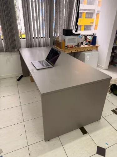 Mesa de Reuniao