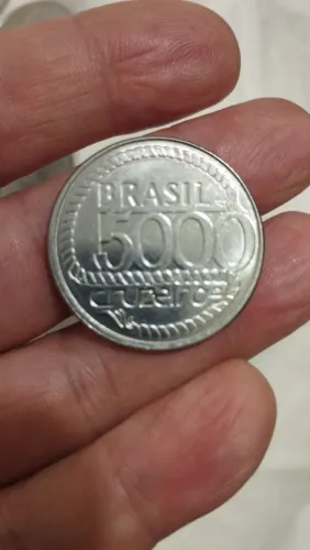 Vendo moedas de 5000 cruzeiro comemorativas de Tiradentes