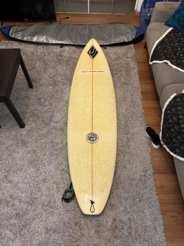 Título: Prancha Matheus Camargo Shaper 6?2 - 39 Litros - Excelente Estado