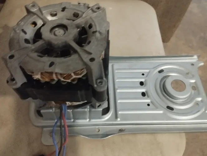 Motor tanquinho arno