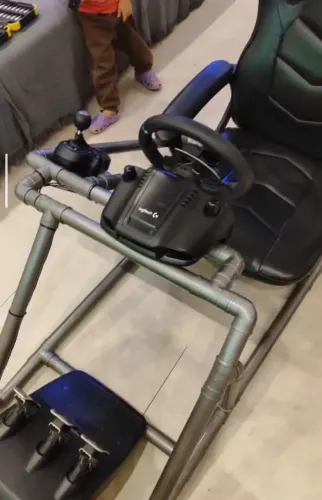 Kit cockpit de PVC com banco de carro,  com volante G29 + câmbio e psvr2... Vendo separado