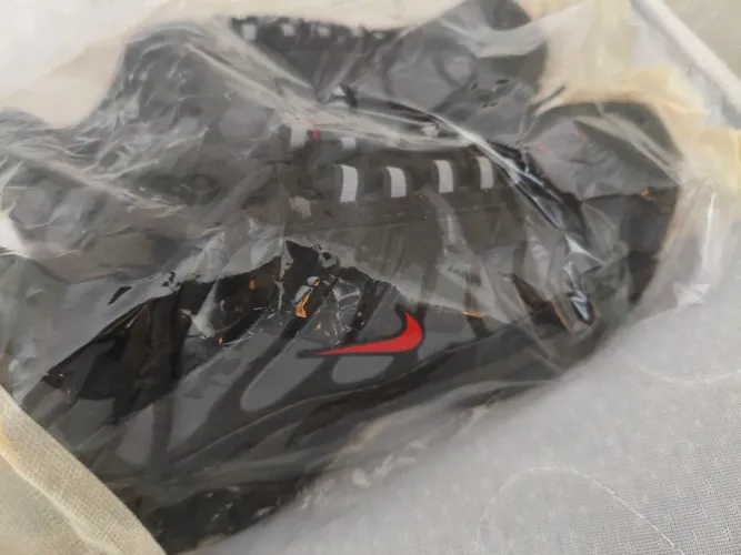 Tênis Nike tn