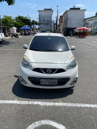Nissan March SV 1.0 12V Flex 5P 2015