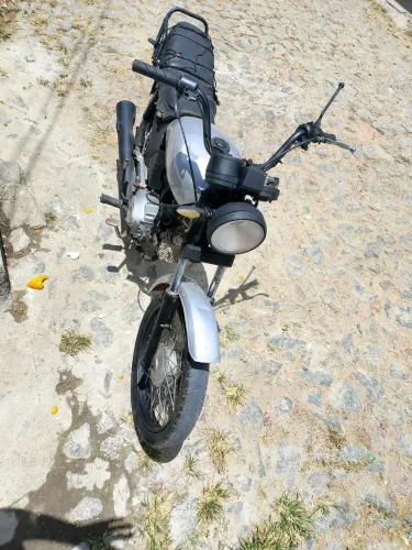 Vende se está moto