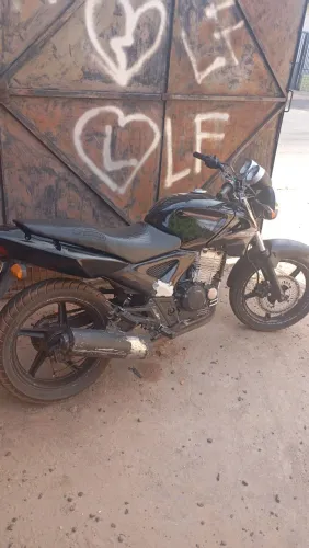 CBX 250 Twister - Moto à Venda