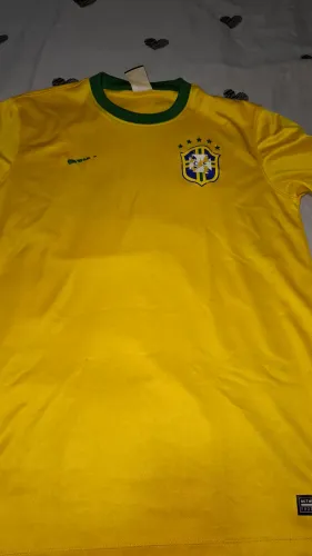 Camisa Cbf  tamanho M silk soltando da cbf e da Nile camisa original 