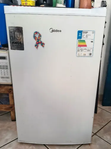 Frigobar Grande Midea 124L Branco - Econômico e Silencioso - Impecável