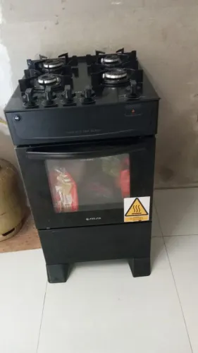 Vende-se este fogão