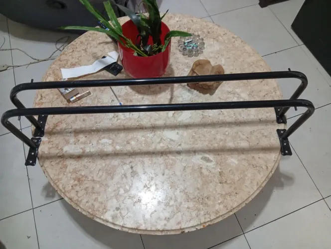 Arara de parede