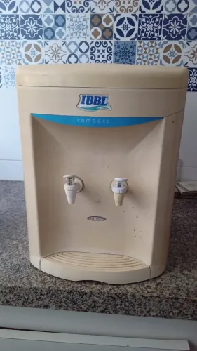 Bebedouro gelagua IBBL precisando de carga de gáz!