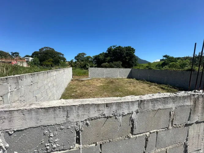 Vendo terreno em Rio das Ostras <br>Próximo a praia da tartaruga