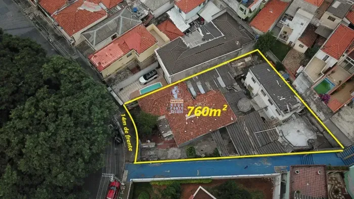 Terreno a venda na Vila Maria.