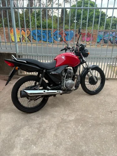 Fan 125 ks ano 2013 toda em dias