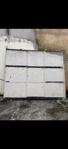 Portões de ferro a venda.