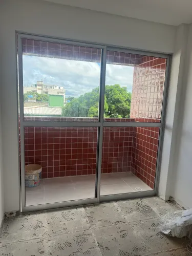 Porta de alumínio 2 folhas vidro