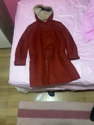 Sobretudo Parka Longa Emma & Bonser Terracota Forrada com Pelúcia