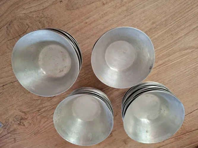 Forma de alumínio 9,5 cm de diâmetro; preço por dúzia (tenho 3 dúzias)