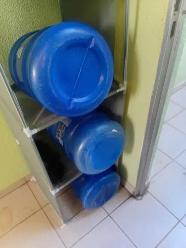 3 cascos de galão 20 litros cada