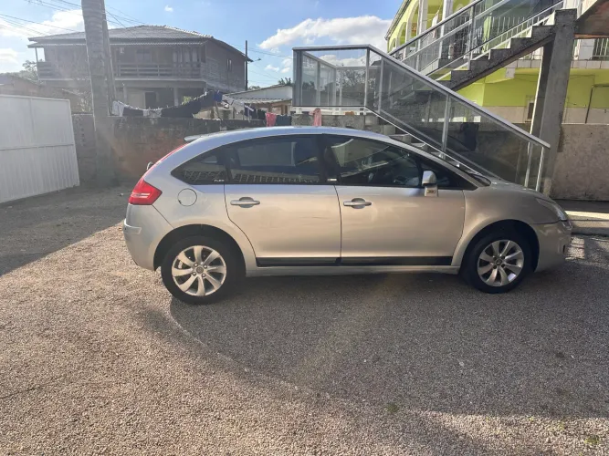 Citroen C4 Excl.2.0/2.0 Solaris Flex 16V 5P Aut. 2010