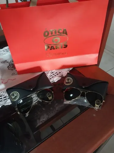 Óculos ray-ban .