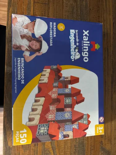 Xalingo brincando de engenheiro