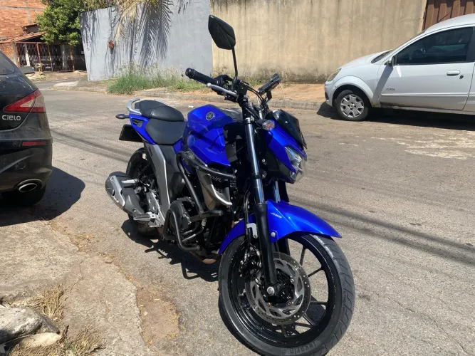 FZ25 2018/19