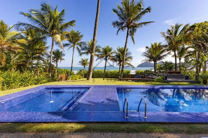 Casa com 7 dormitórios à venda, 471 m² por R$ 40.000.000,00 - Baleia - São Sebastião/SP