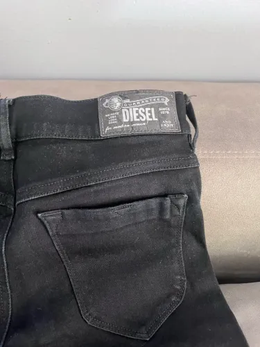 Calça Diesel preta