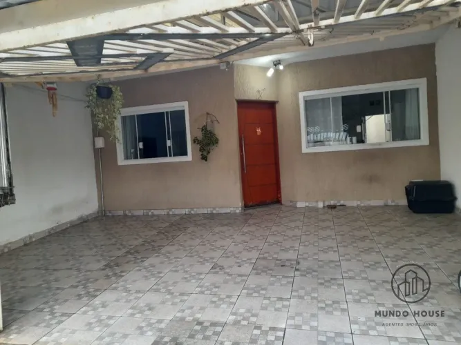 Casa com Suíte à Venda no Real Parque