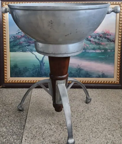 Champanheira Antiga em Alumínio Fundido e Base Madeira Vintage - Entrego em Jundiaí