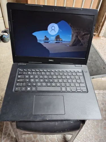Notebook Dell Procesador Intel(R) Core(TM) i5-8265U a 1,6