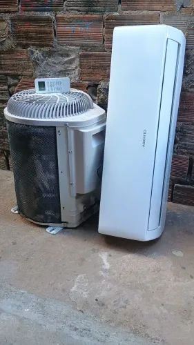Dois ar condicionado split de 12 mil btus serpentina cobre com controle