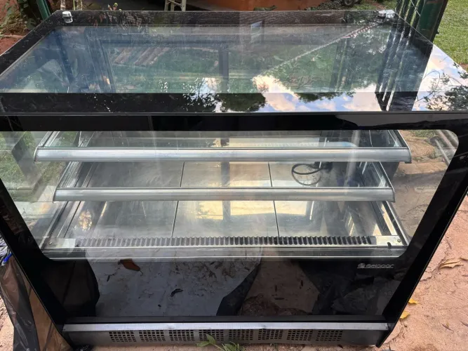 Vitrine refrigerada gelopar