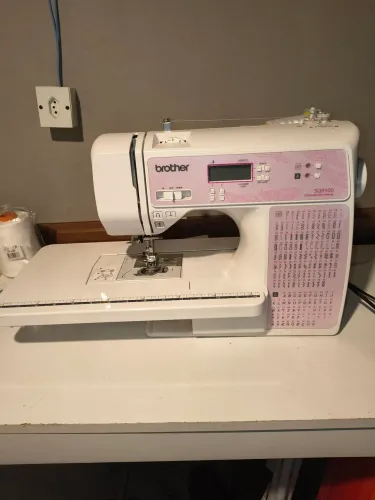 Máquina de Costura Brother SQ9100 / Semi-nova ?