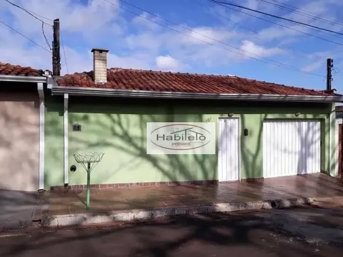 Casa à Venda - Rua Augusto Gouveia - Centro - São Simão SP.