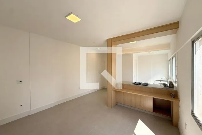 APARTAMENTO RESIDENTIAL em Campinas - São Paulo, Cambuí