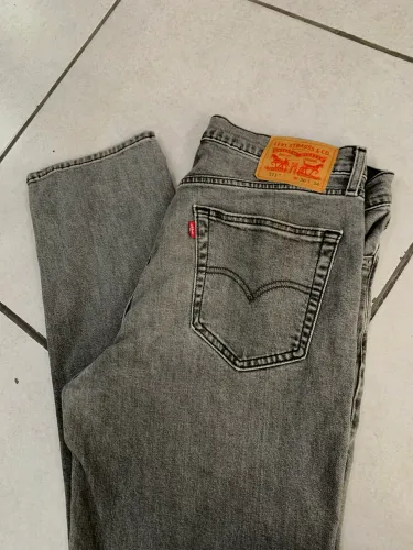 Calça Levis 511 Cinza