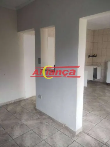 Casa com 4 quartos e 3 vagas para alugar, 180m² -Jardim Presidente Dutra - Guarulhos /SP