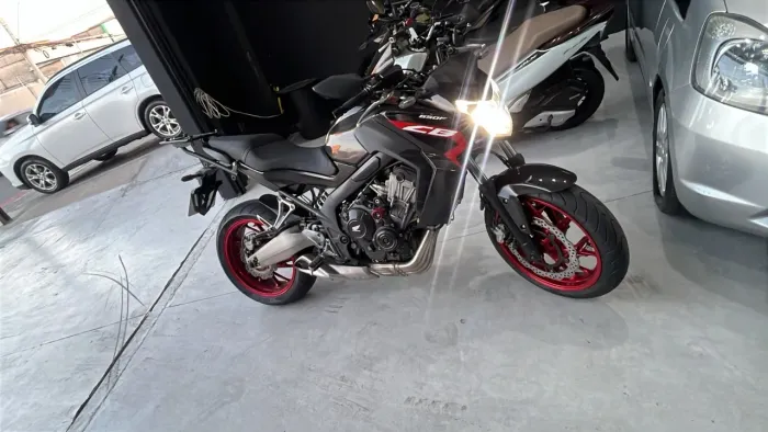 Honda cb650 nova demais
