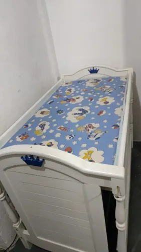 Berço americano de madeira maciça branco 