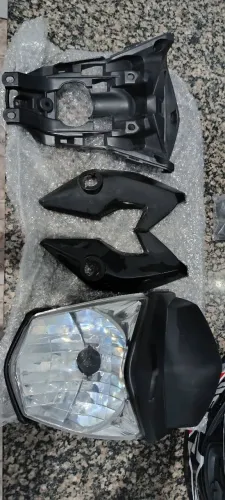 Vendo farol da fan 125 150 160