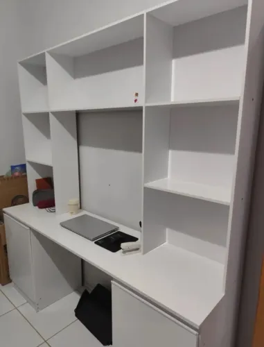 NOVA - Estante tipo escrivaninha cor branca NA CAIXA