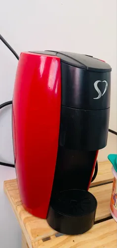 Cafeteira Três Corações + Porta-Cápsulas