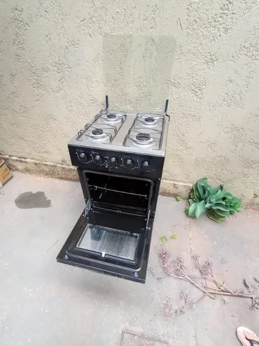 Vende se fogão realce 4 bocas acendimento automático