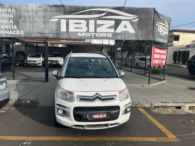 Citroen Aircross Feel 1.6 Flex 16V 5P Aut. 2013