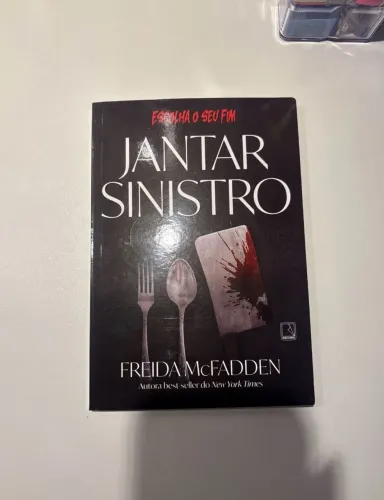 Livro Jantar Sinistro Freida McFadden